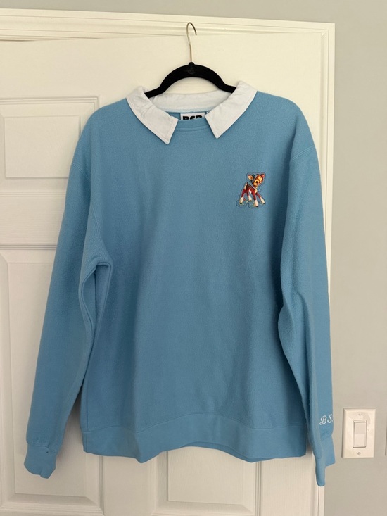 BSR by samii ryan Sweaters - Blue Crewneck Sweater with Contrast White Collar and Dear Patch